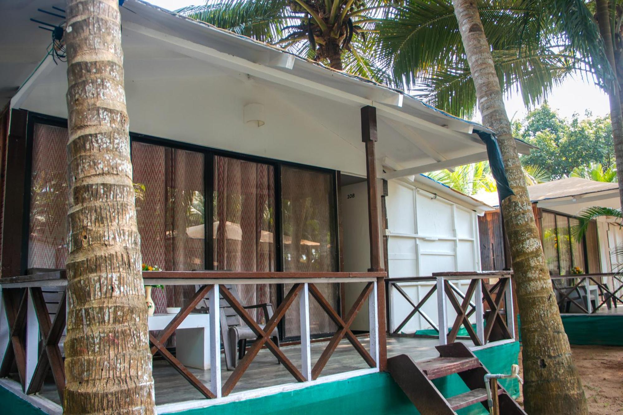 Hotel Cuba Patnem Patnem Beach Exterior foto