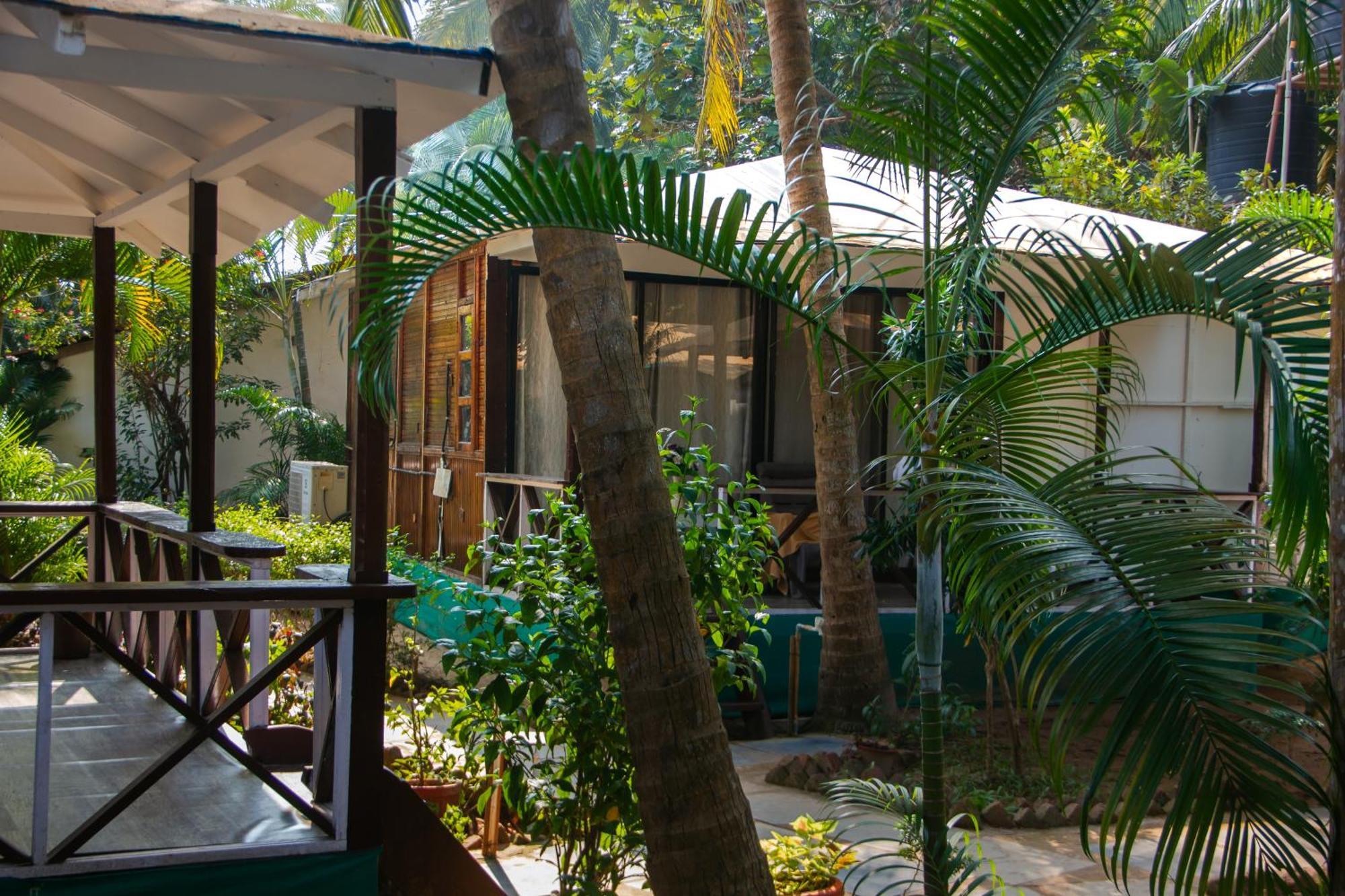 Hotel Cuba Patnem Patnem Beach Exterior foto
